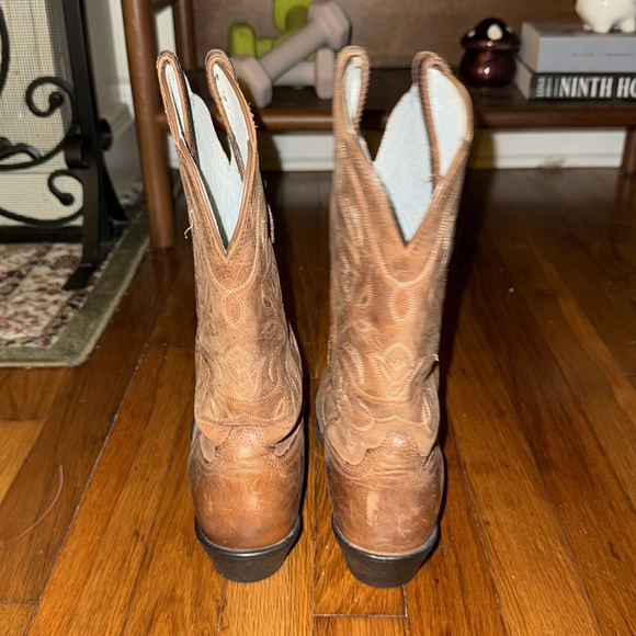 Ariant Cowgirl Boots - Picture 2 of 7